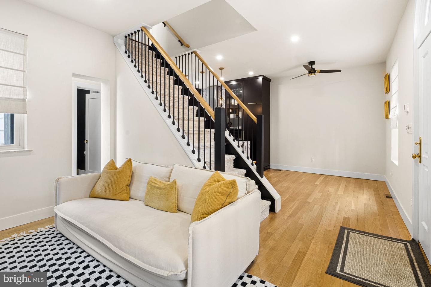 2314 Madison Square photo 12