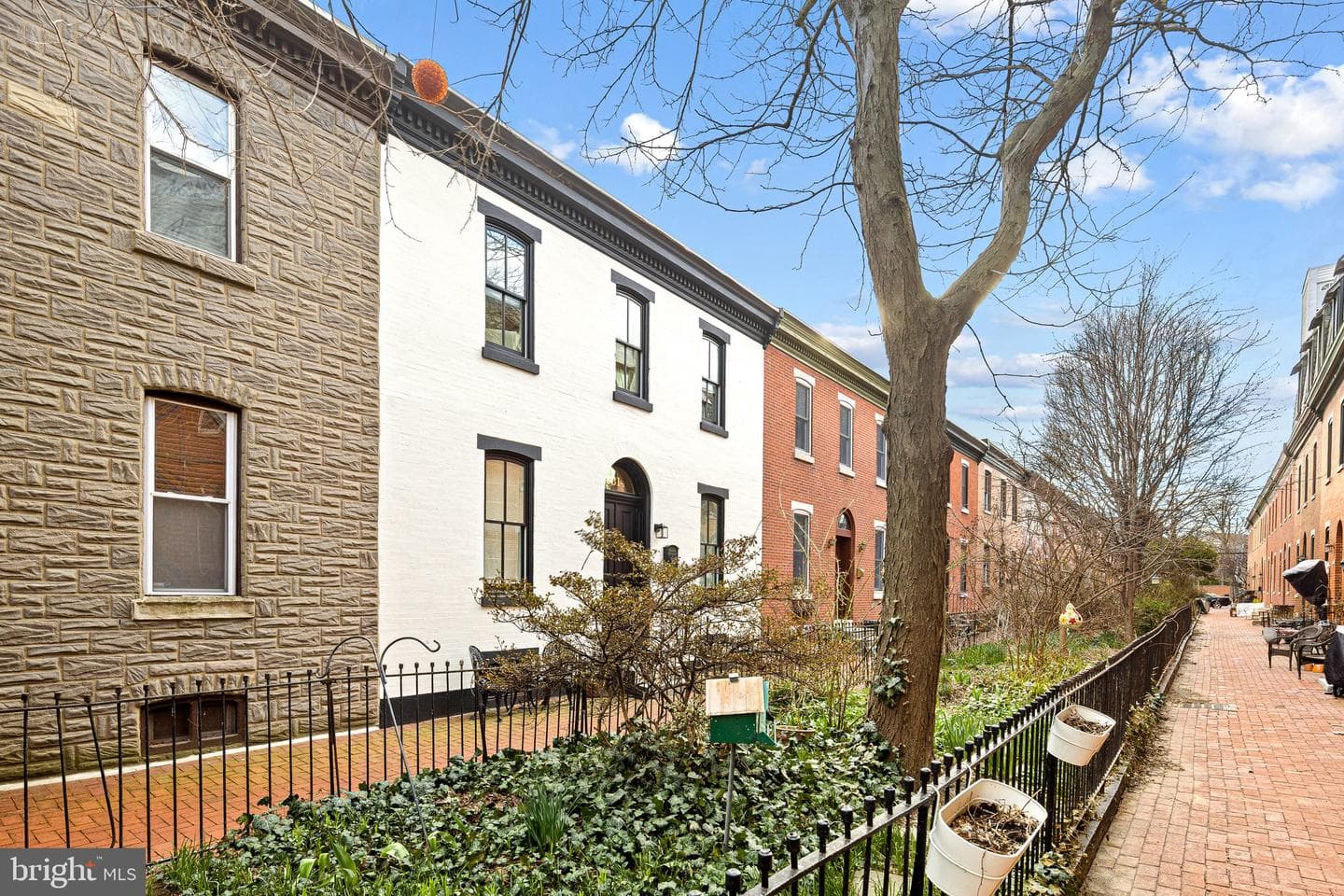 2314 Madison Square photo 32