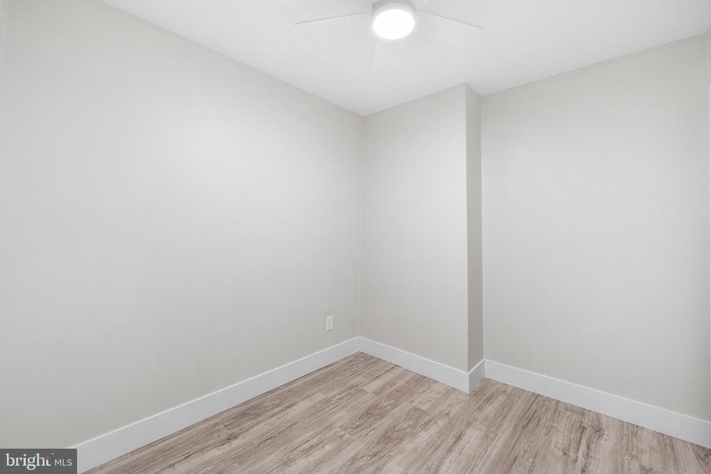 335 Greenwich Street photo 17