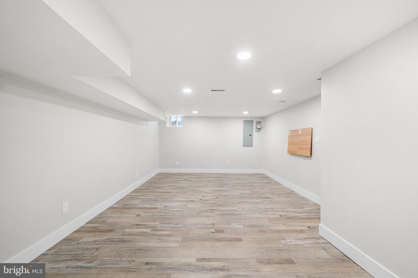 335 Greenwich Street photo 26