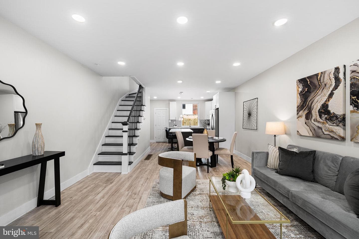 335 Greenwich Street photo 4