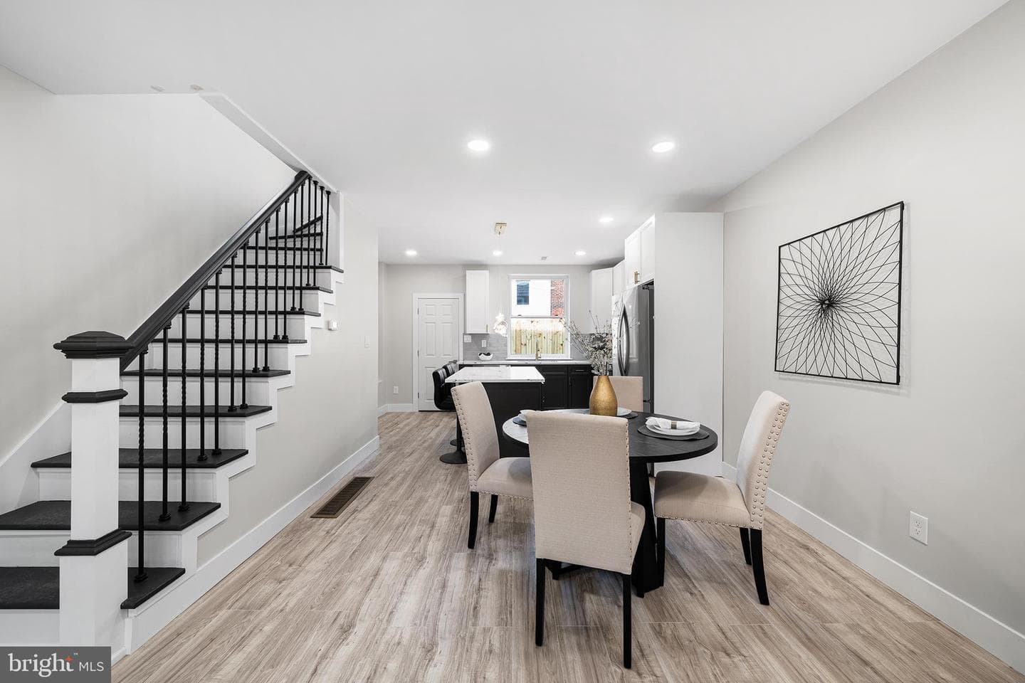 335 Greenwich Street photo 7