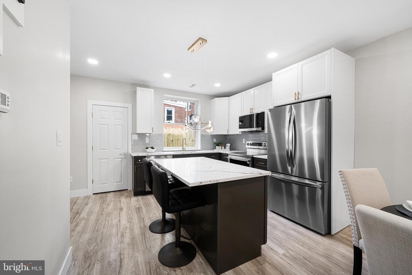 335 Greenwich Street photo 8