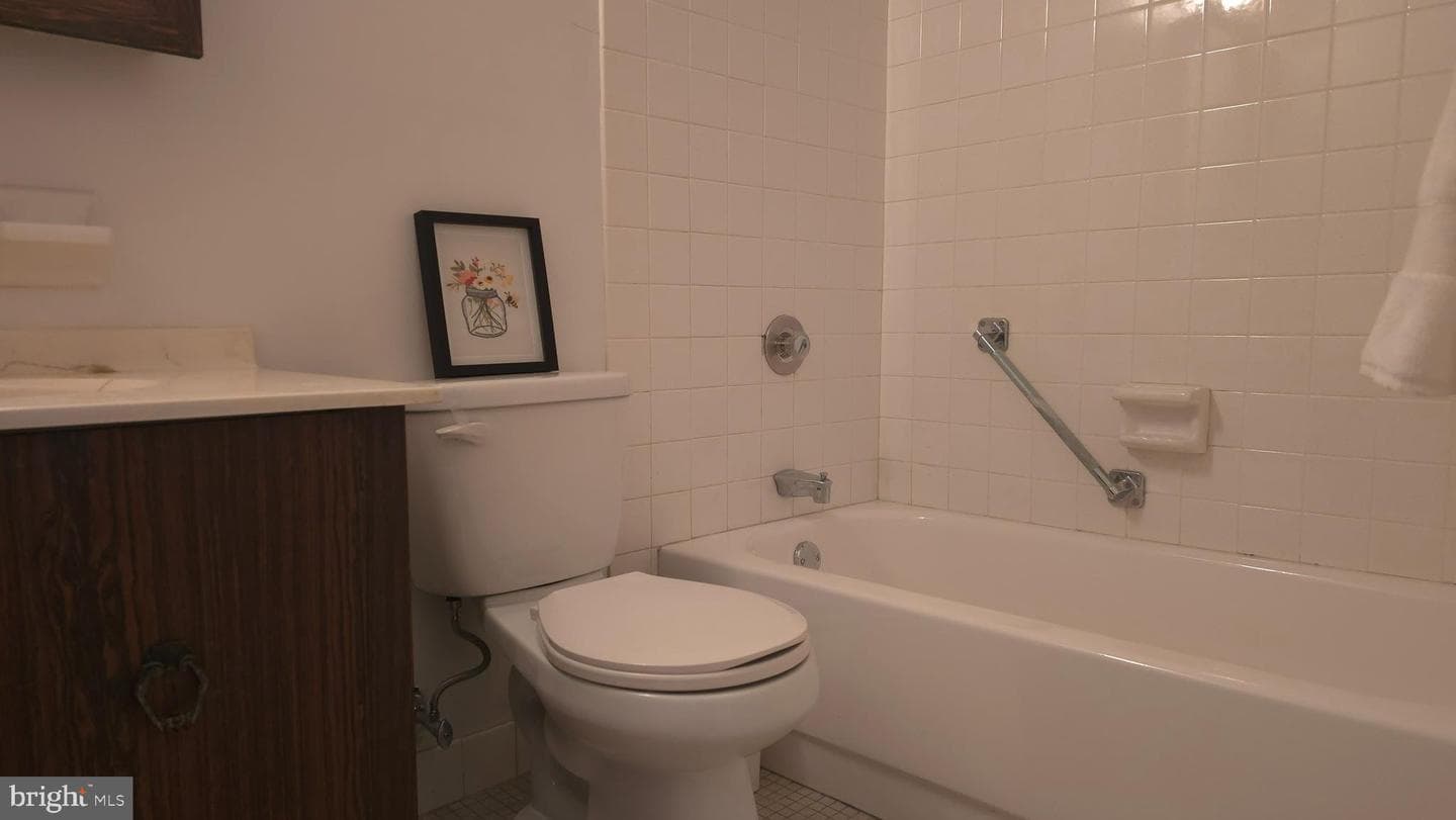 1420 Locust Street #9n photo 16