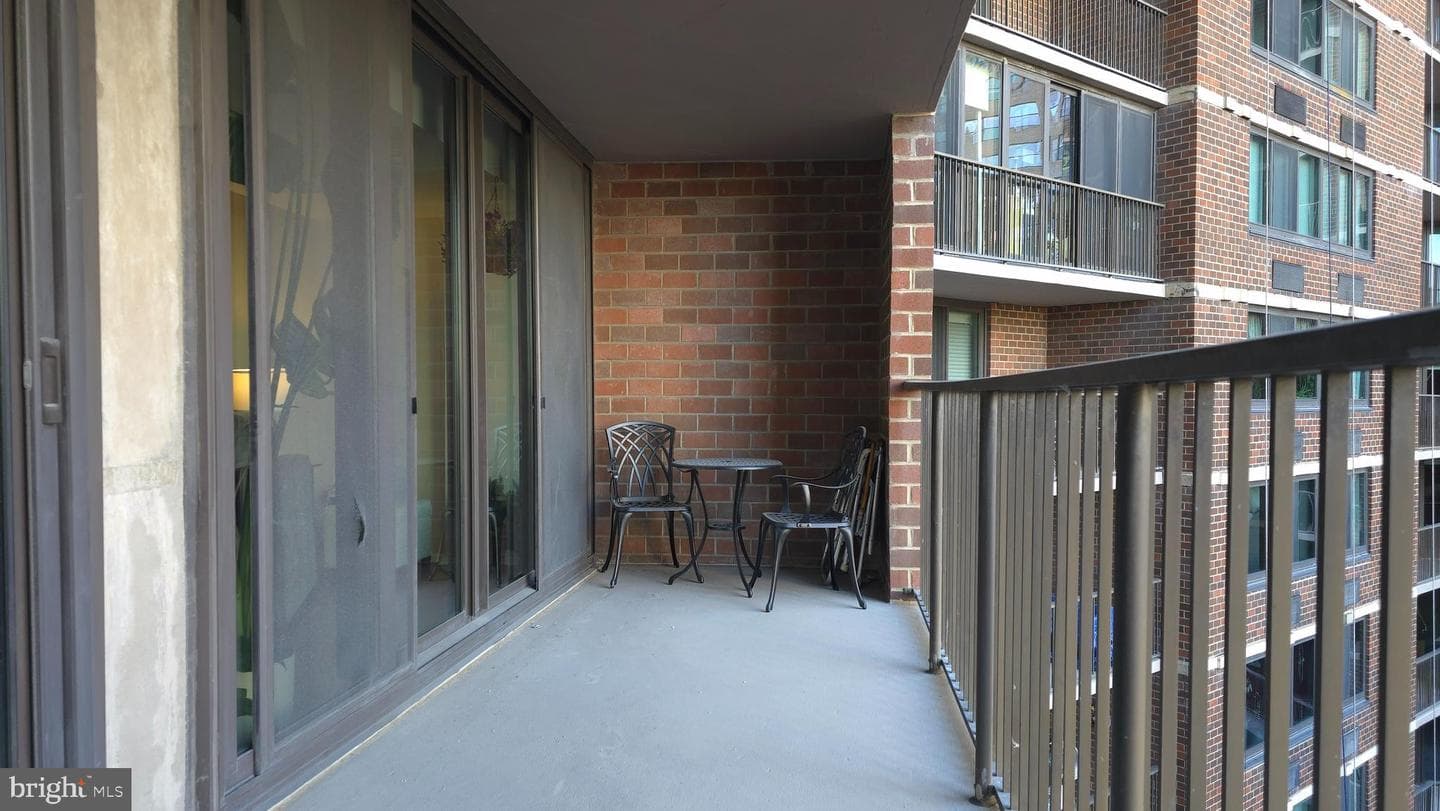 1420 Locust Street #9n photo 19