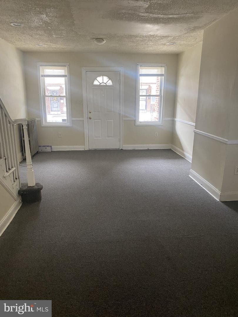 2117 Anchor Street photo 2