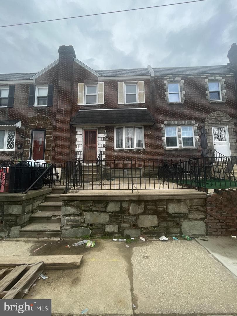 890 Carver Street, Philadelphia
