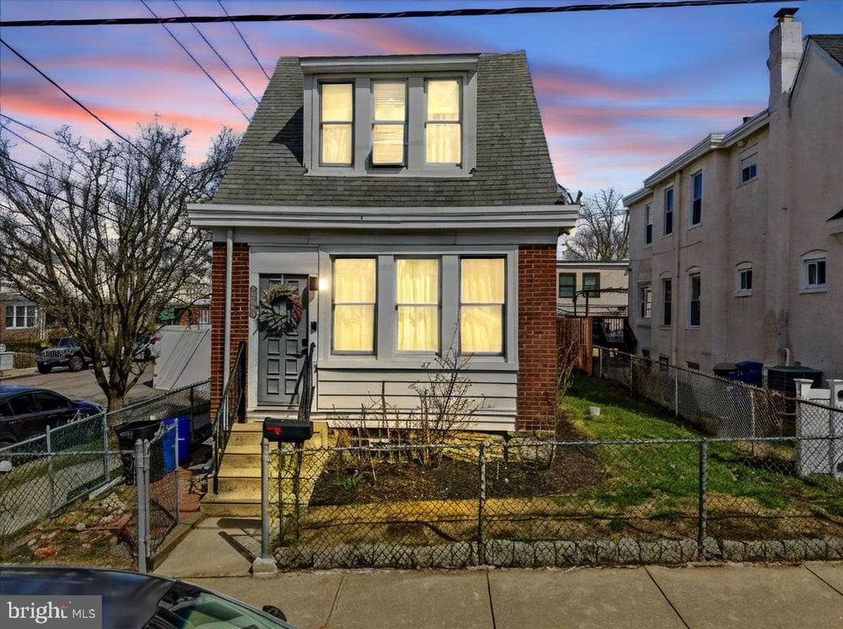 4260 Houghton Street photo 5