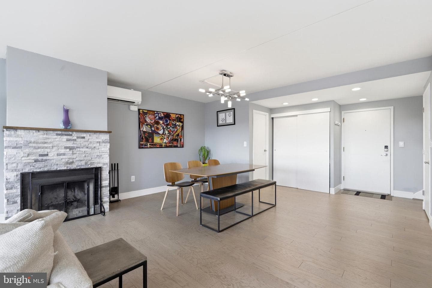 200 Lombard Street #717 photo 11