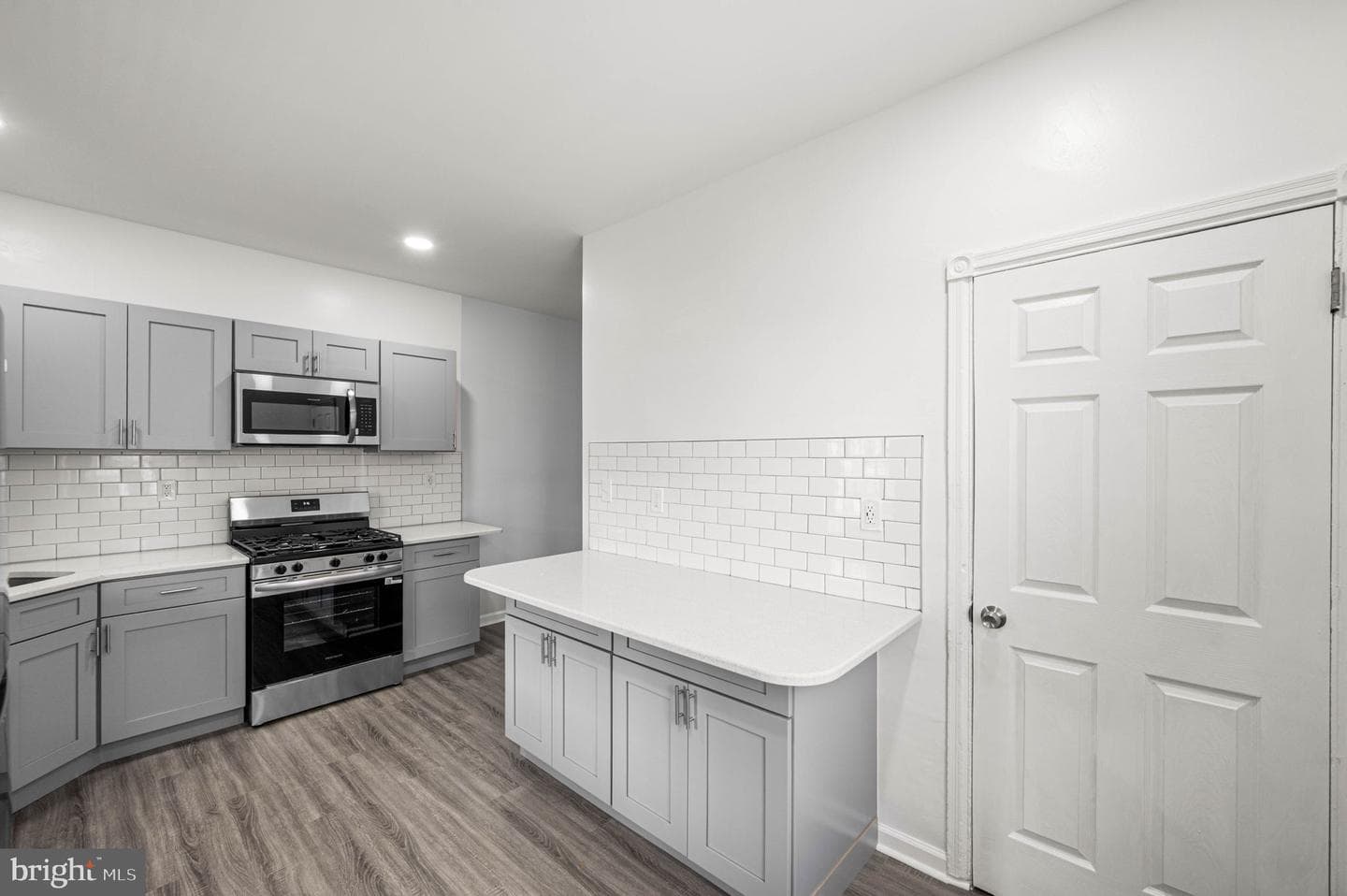 6629 Hegerman Street photo 5