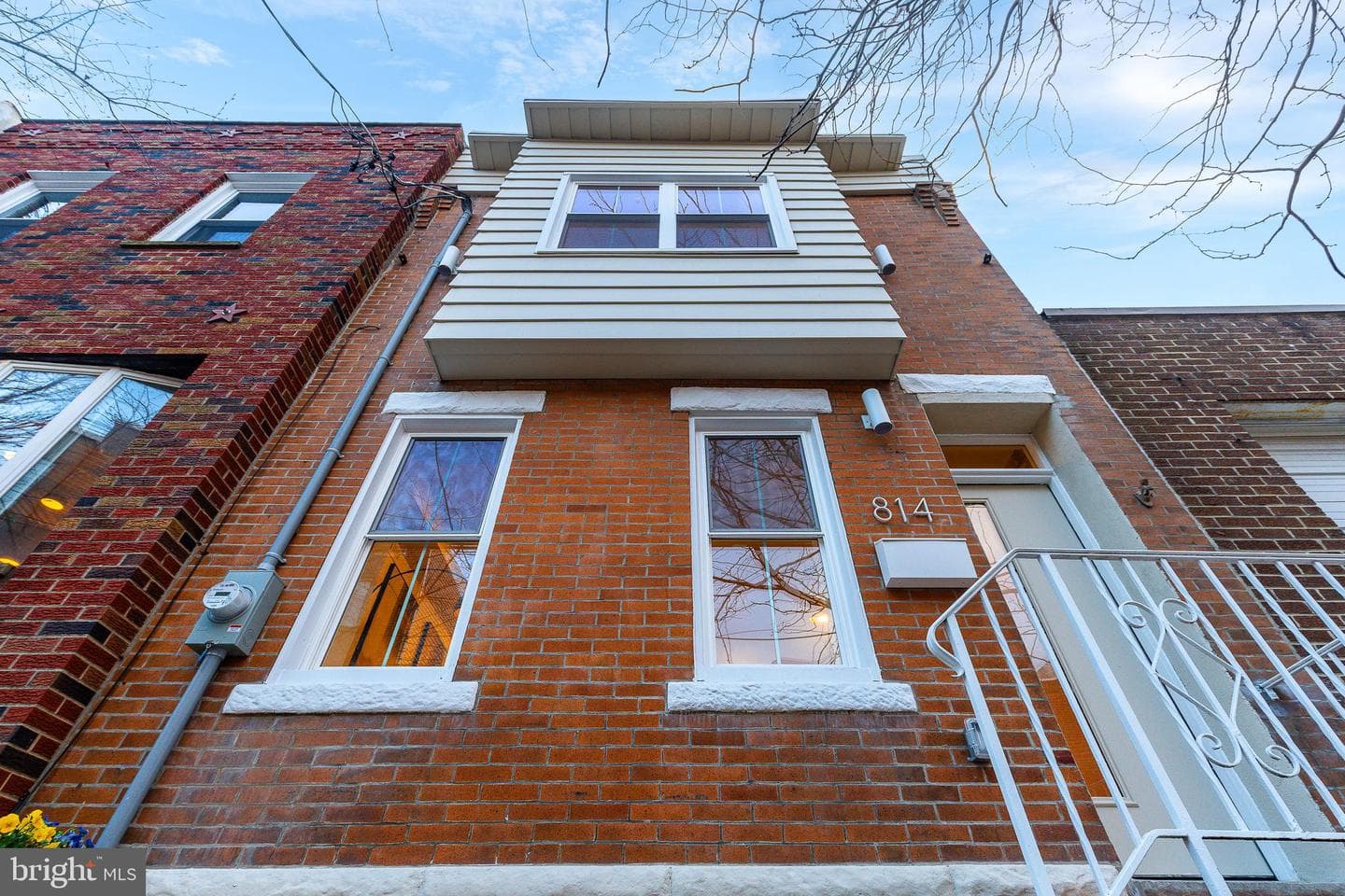 814 Mountain Street photo 2