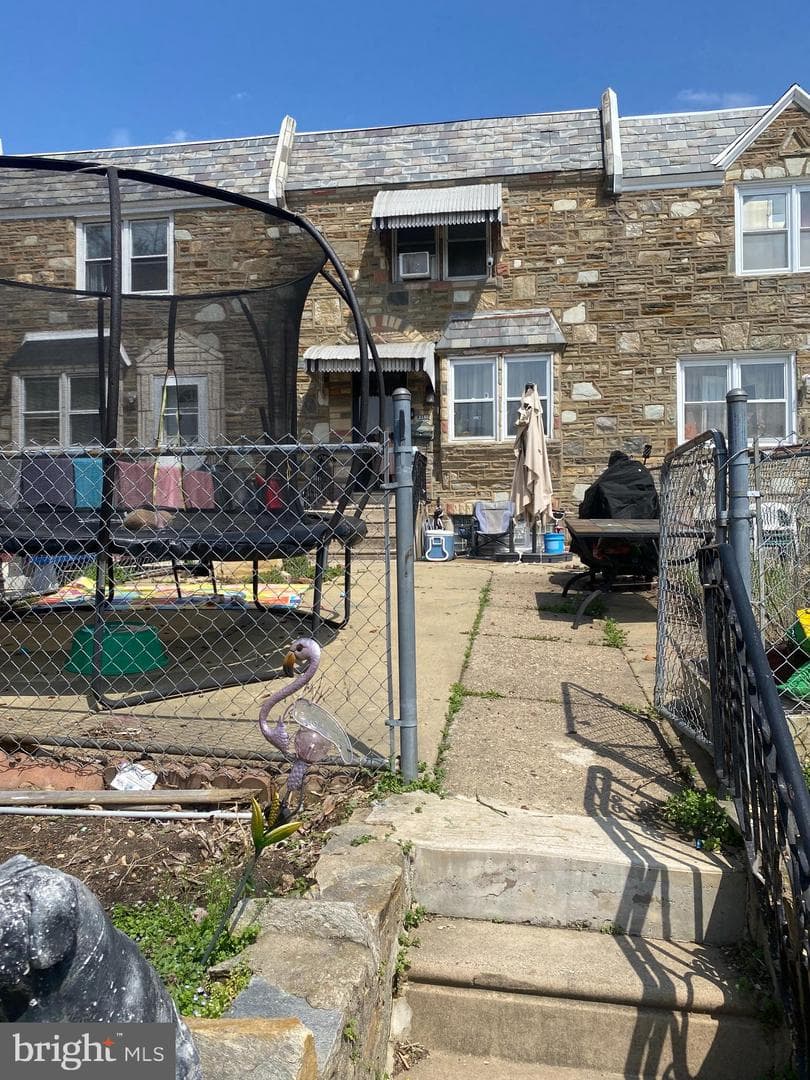2155 Fanshawe Street, Philadelphia