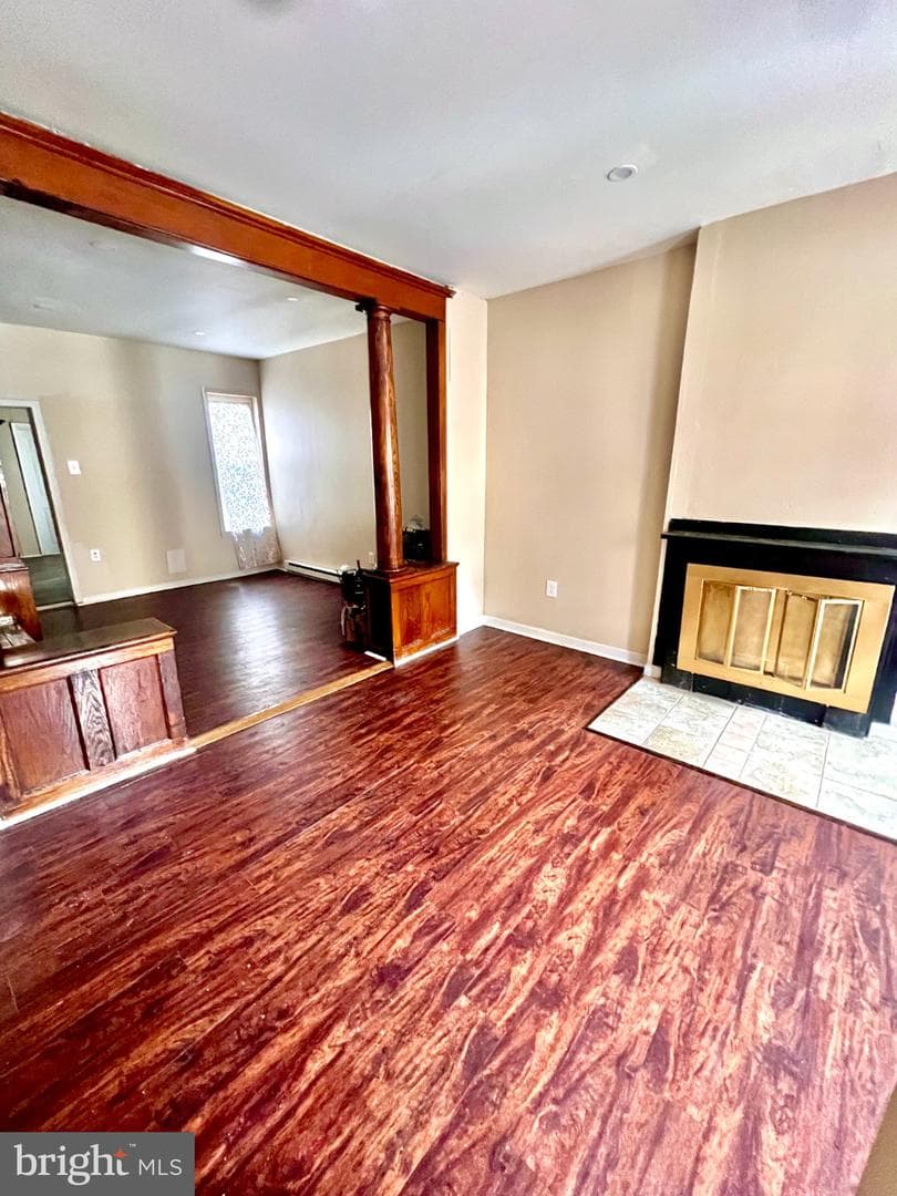 1621 N Bailey Street photo 4