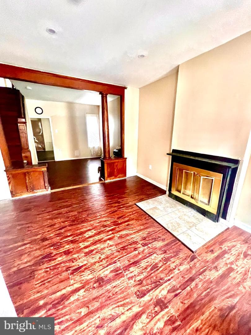 1621 N Bailey Street photo 6