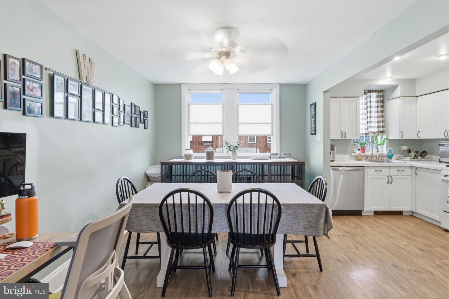 2905 Knorr Street photo 9
