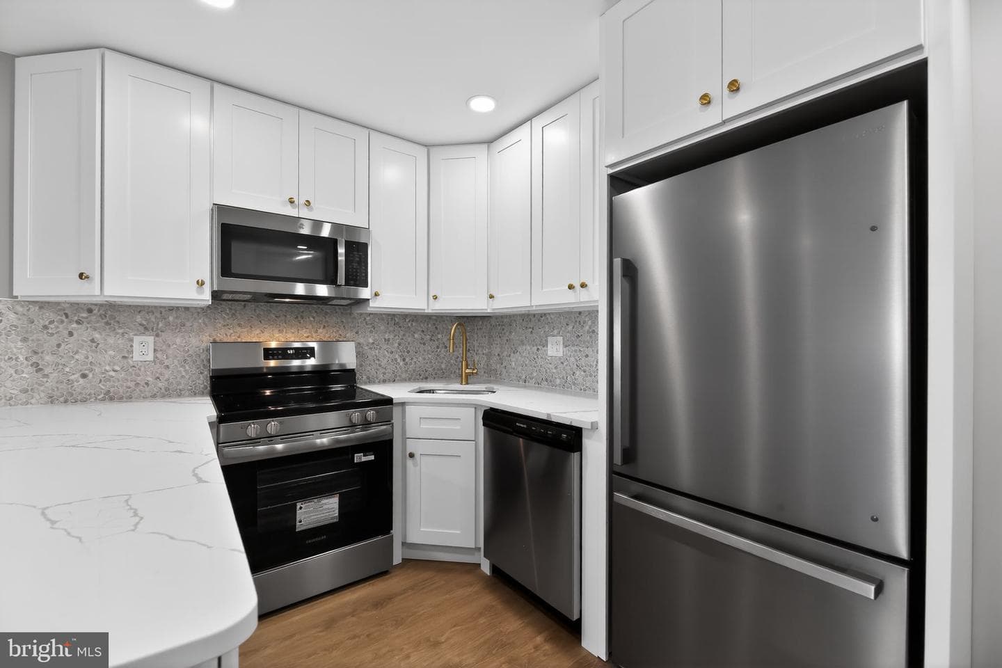 6728 Guyer Avenue photo 6