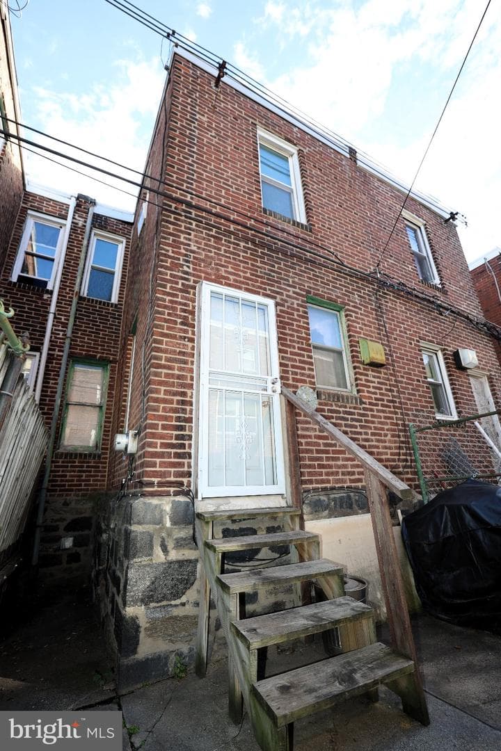 4246 N Bodine Street photo 3