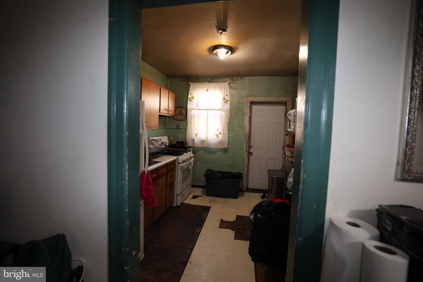4246 N Bodine Street photo 9