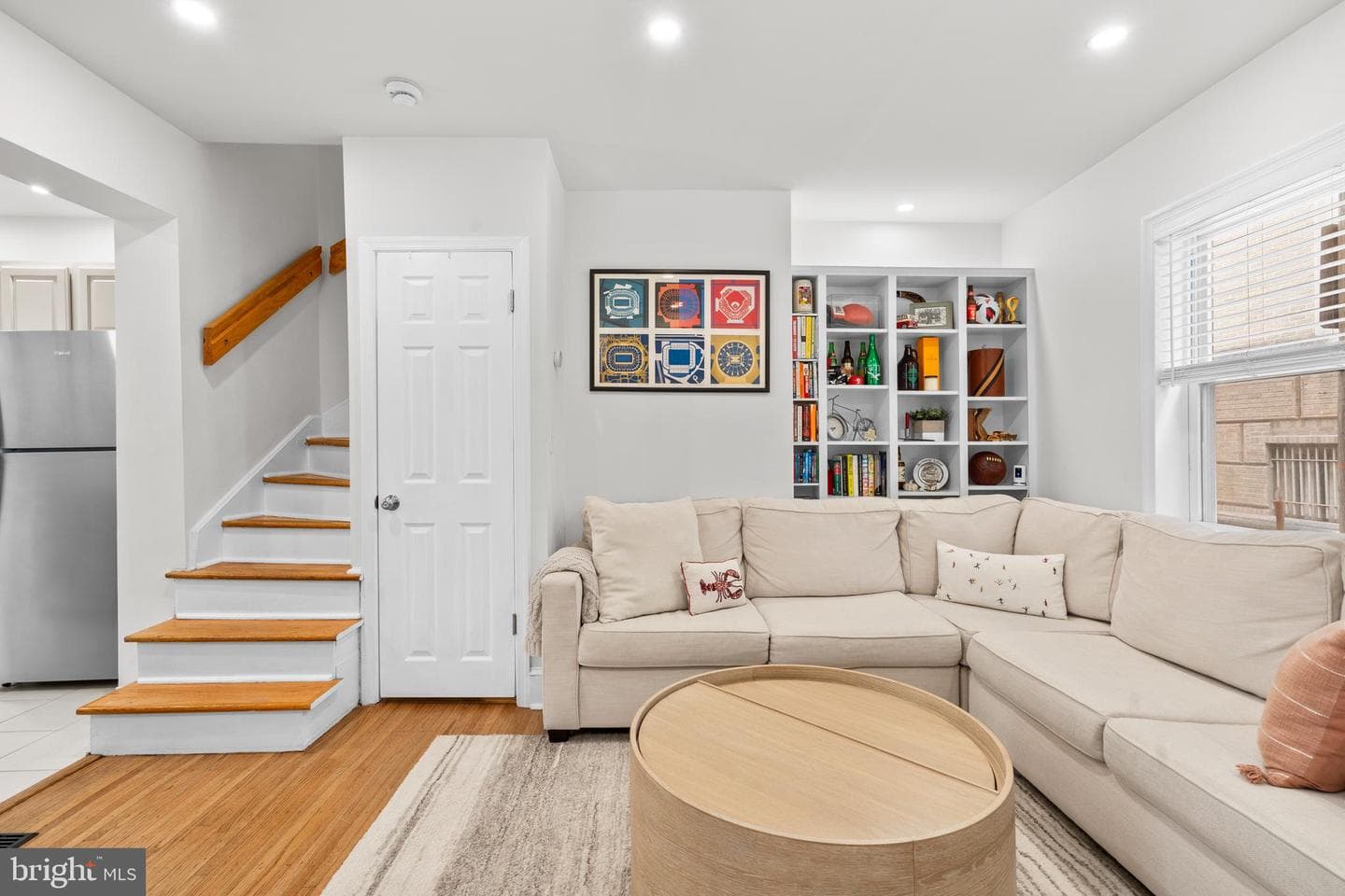 1639 Addison Street photo 3