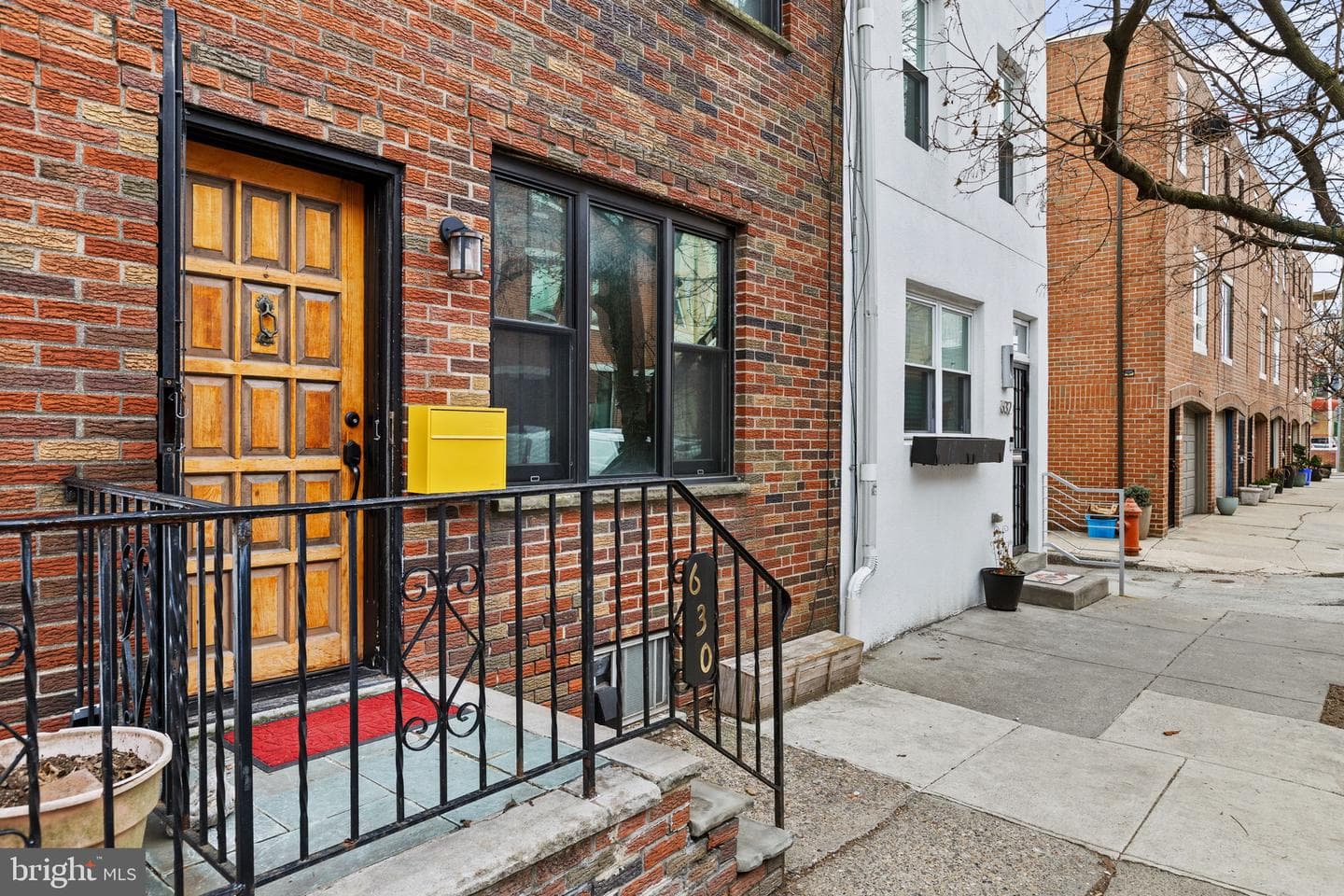 630 Fitzwater Street photo 2