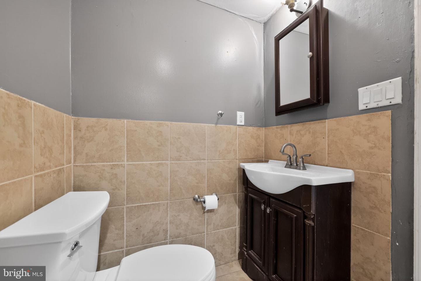 2141 E Albert Street photo 11