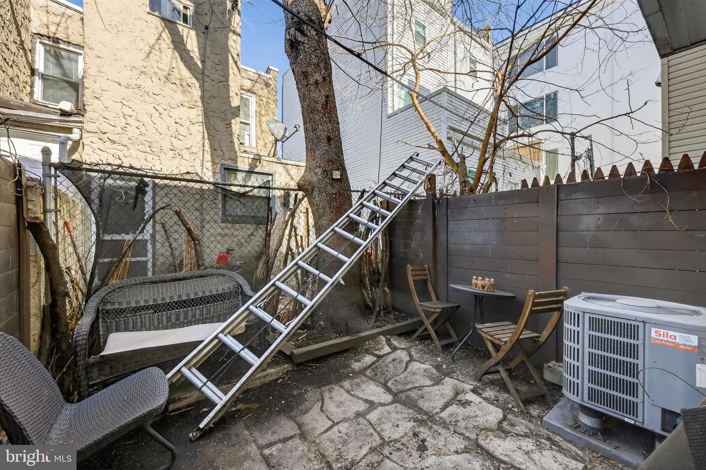 2141 E Albert Street photo 12