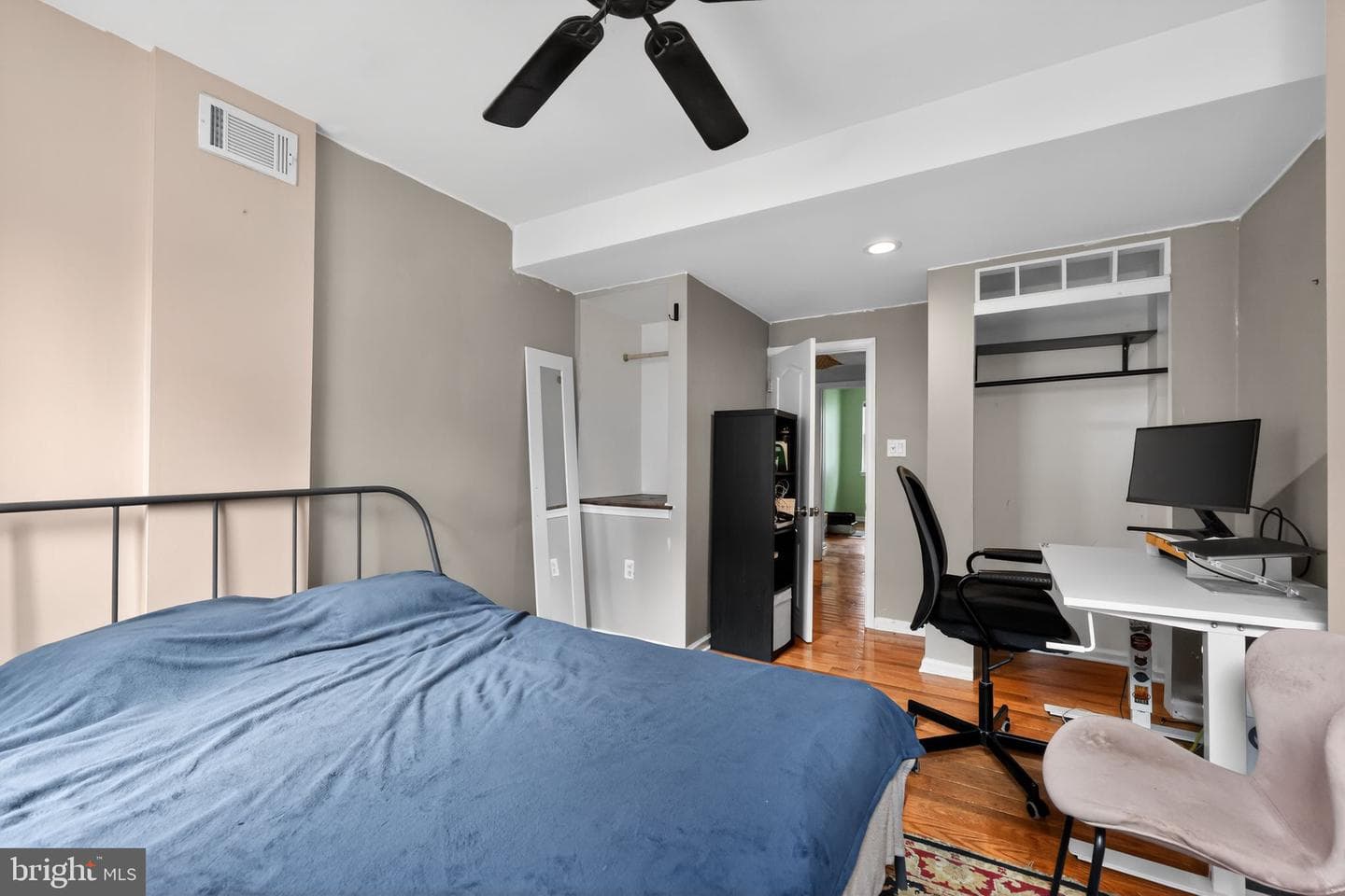 2141 E Albert Street photo 8