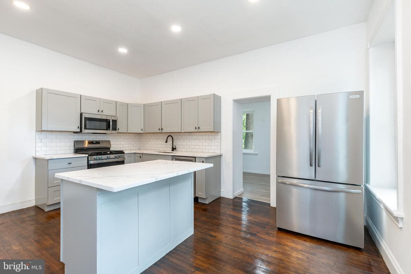 6623 Mccallum Street photo 22