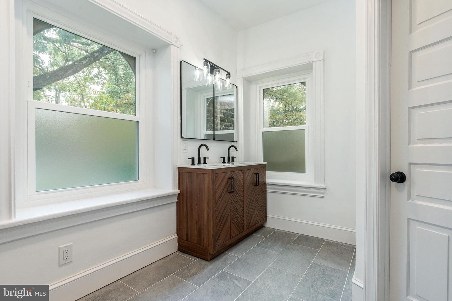 6623 Mccallum Street photo 34