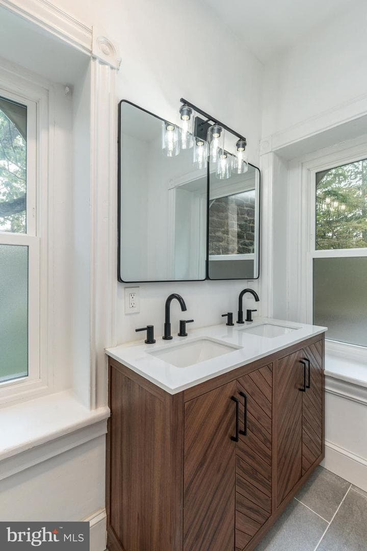 6623 Mccallum Street photo 35