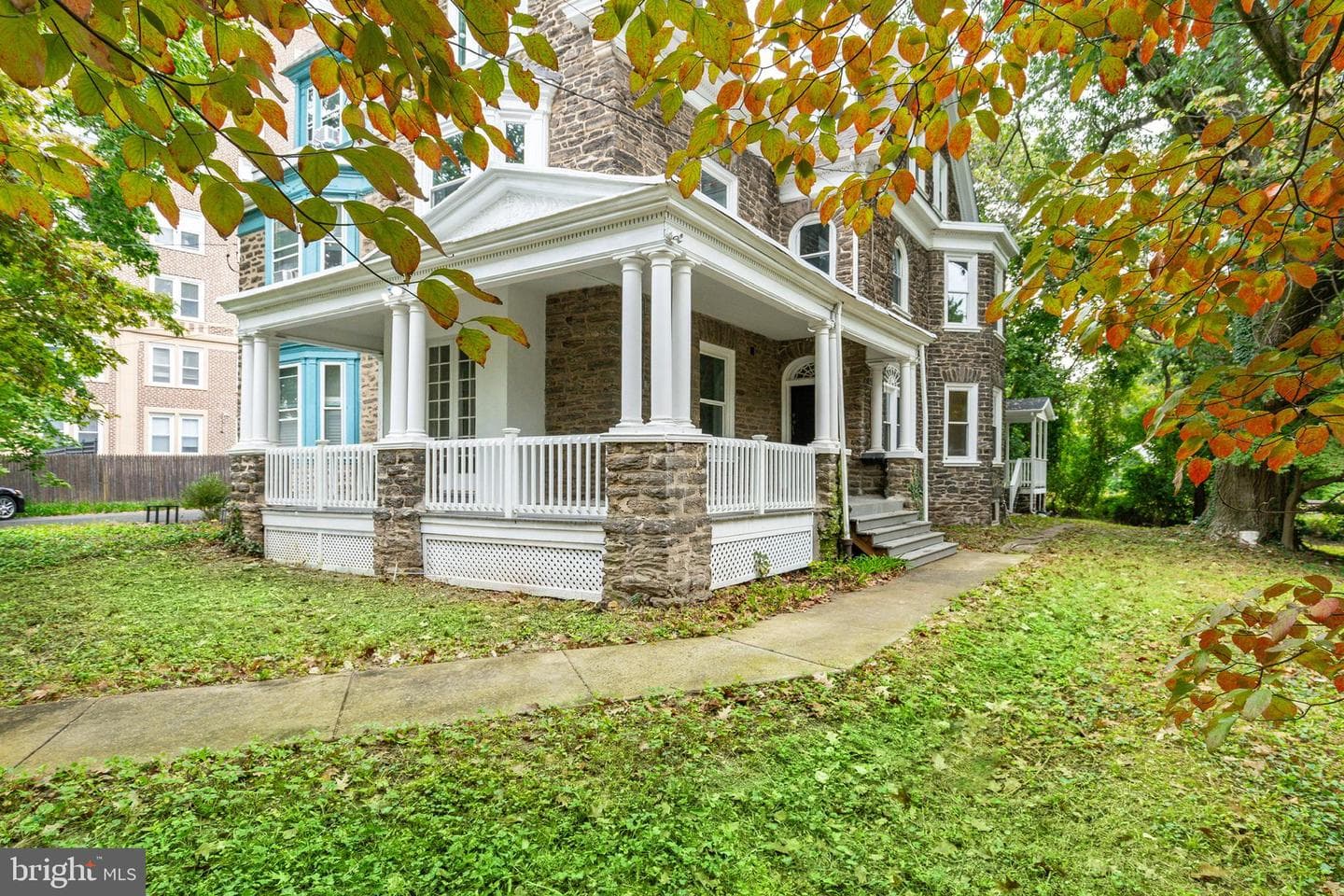 6623 Mccallum Street photo 4
