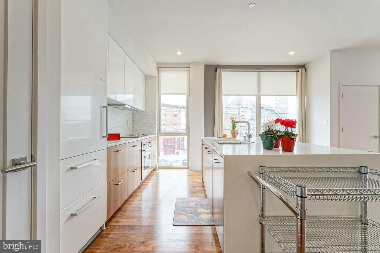 621 S 24th Street #206 photo 4