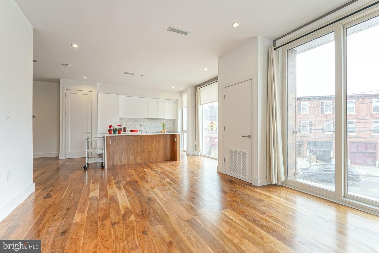 621 S 24th Street #206 photo 6