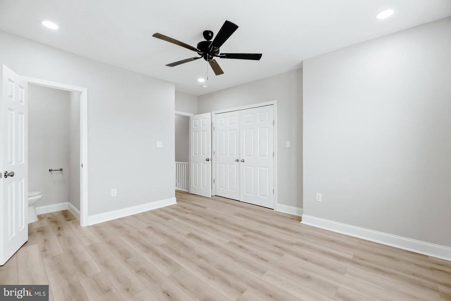 3451 Cottman Avenue photo 17