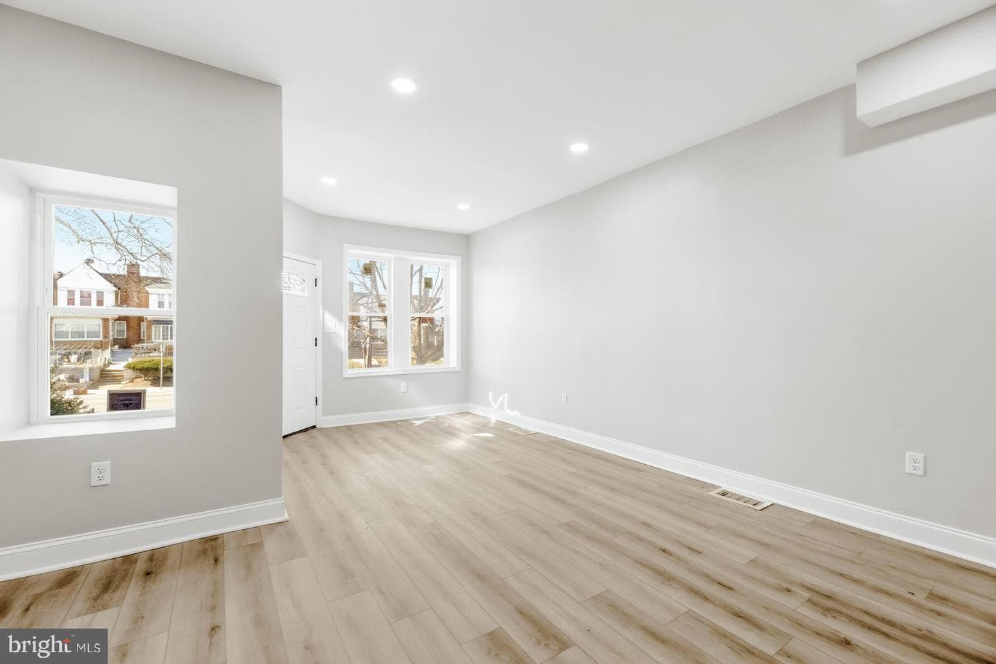 3451 Cottman Avenue photo 5