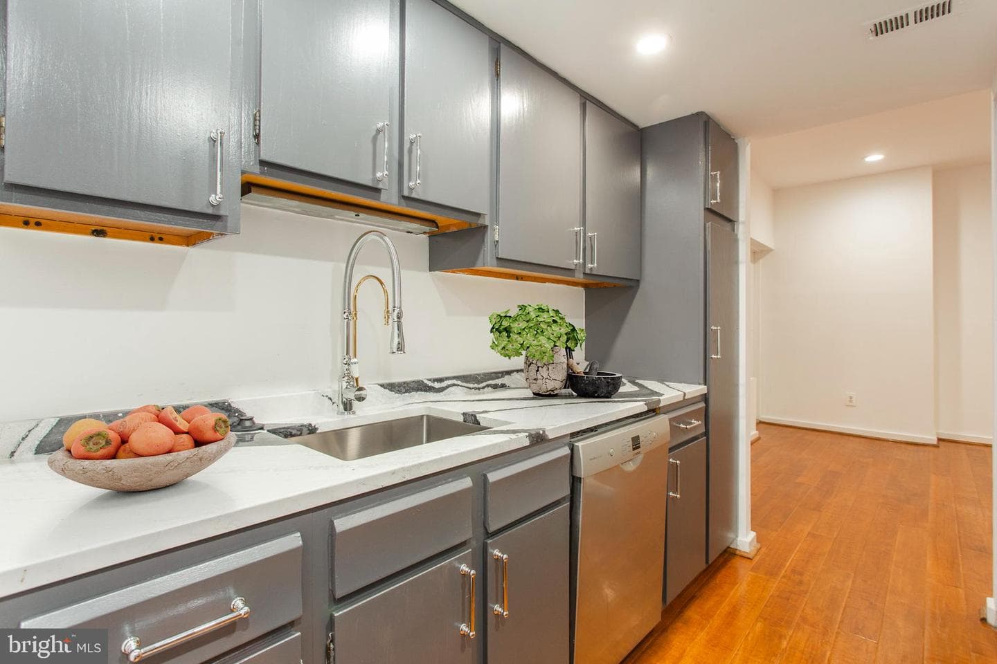 1035 Spruce Street #106 photo 21
