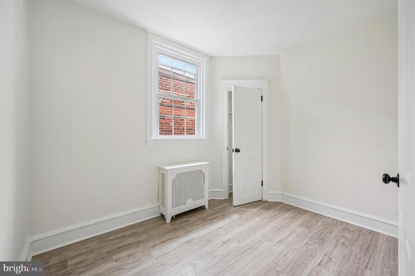5221 Arlington Street photo 17