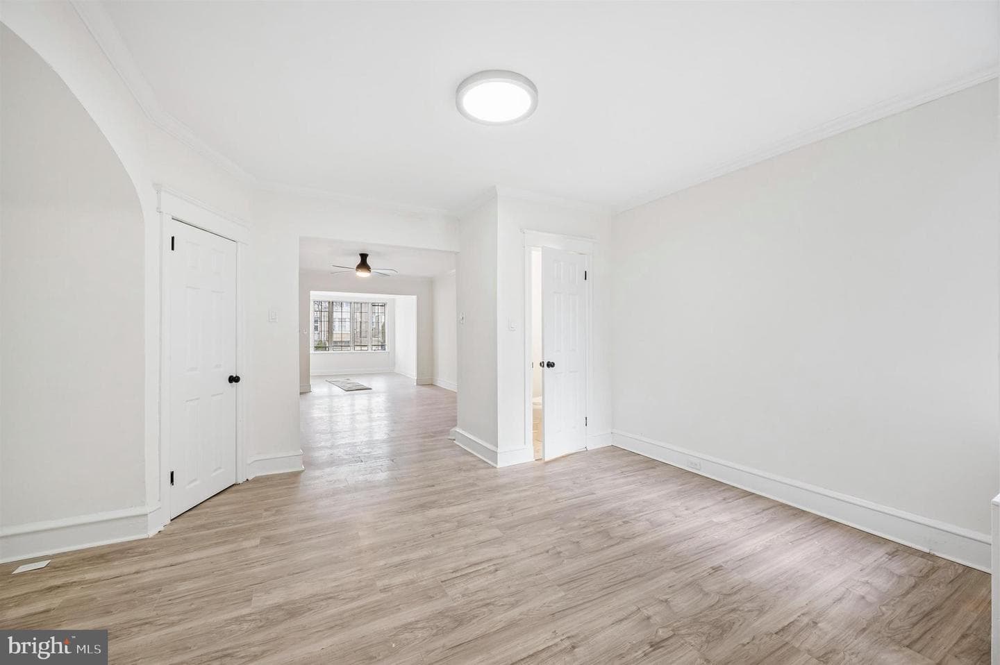 5221 Arlington Street photo 7