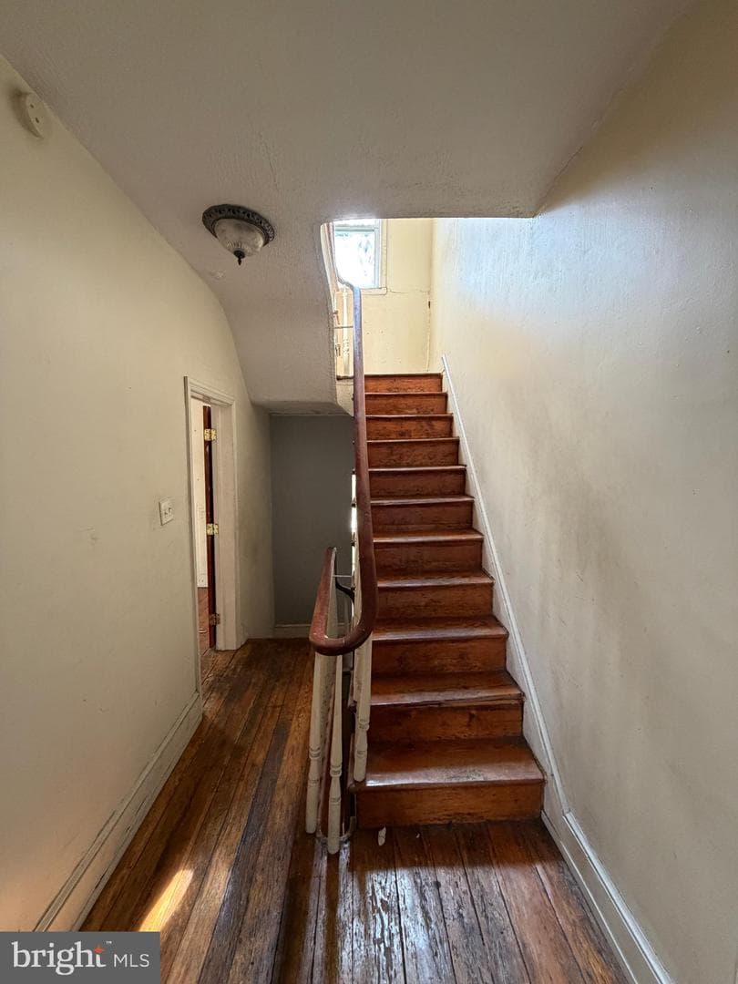 1842 Christian Street photo 20