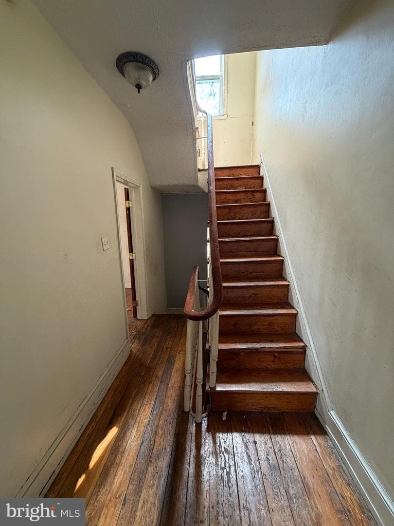 1842 Christian Street photo 28