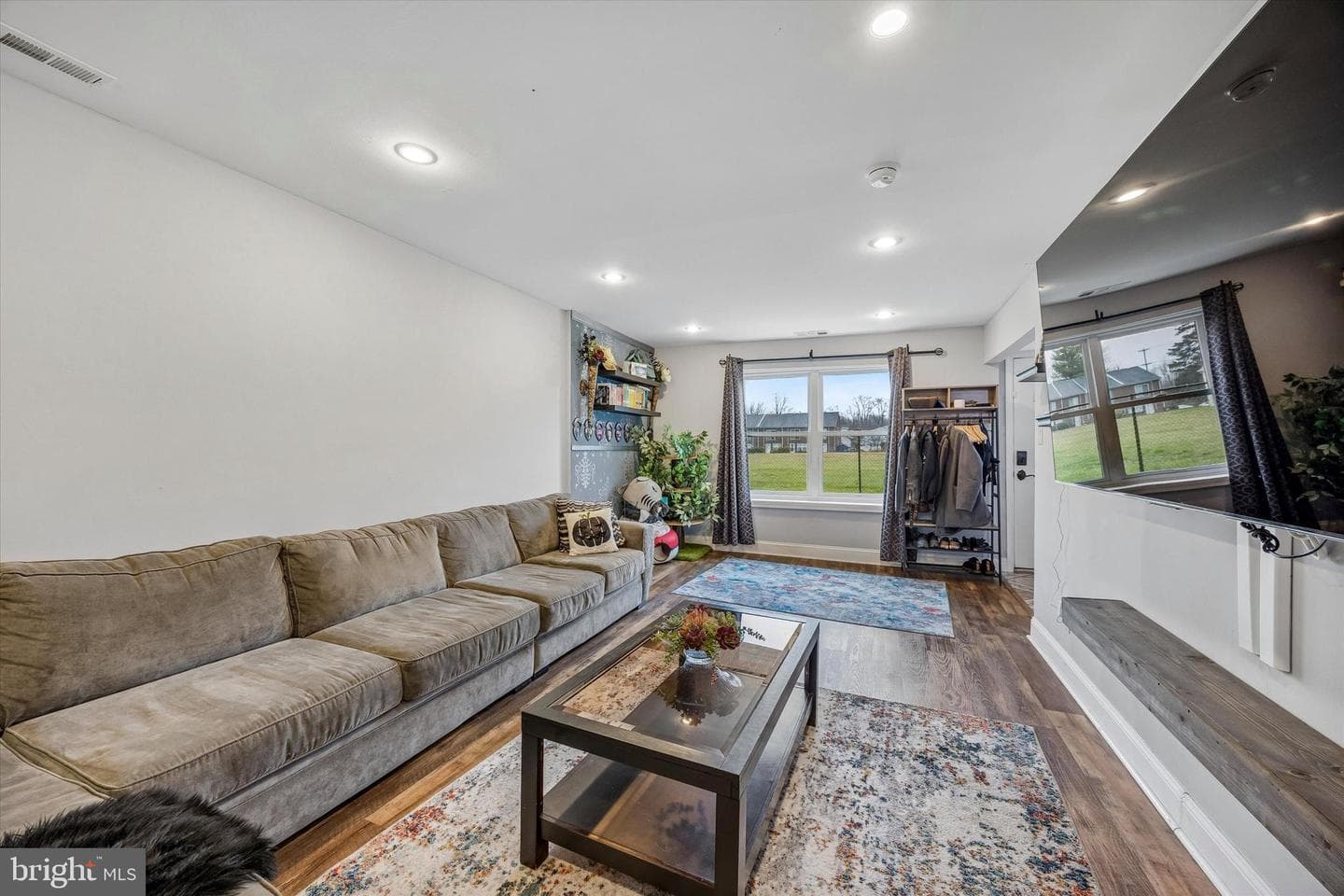 12135 Academy Road #19 photo 4