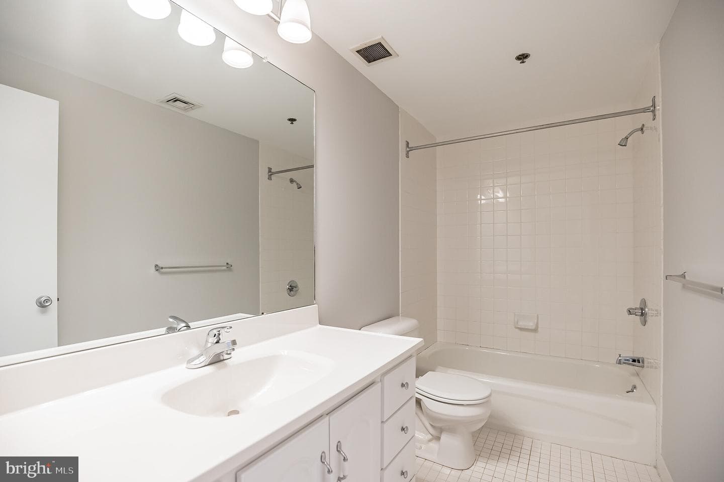 314 N 12th Street #403 photo 9