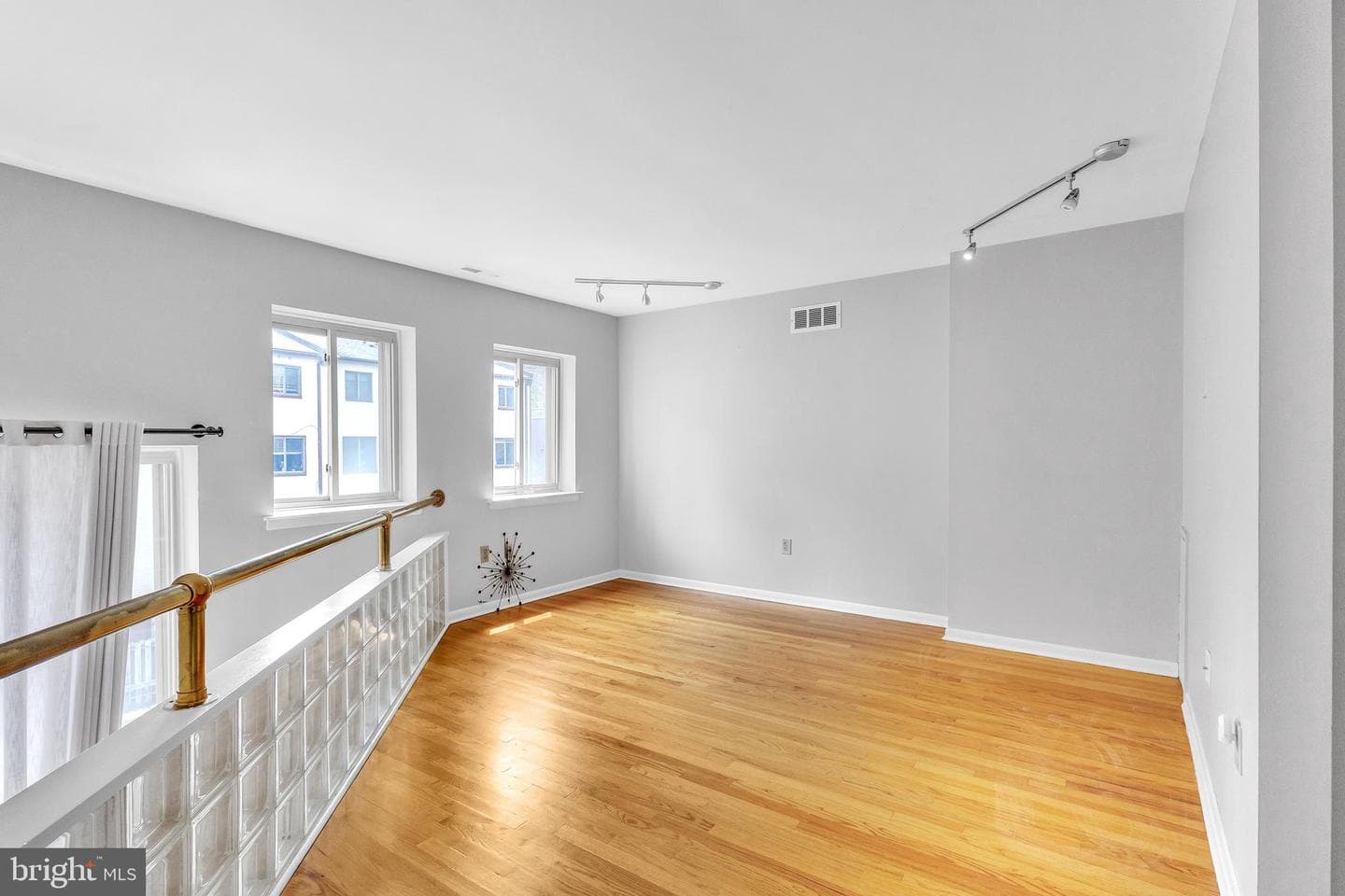 2108 Appletree Street photo 20