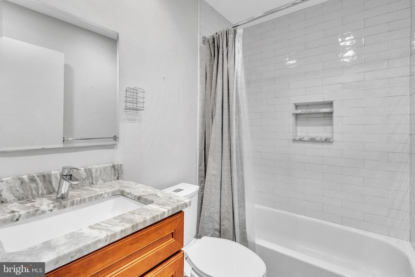 2108 Appletree Street photo 24