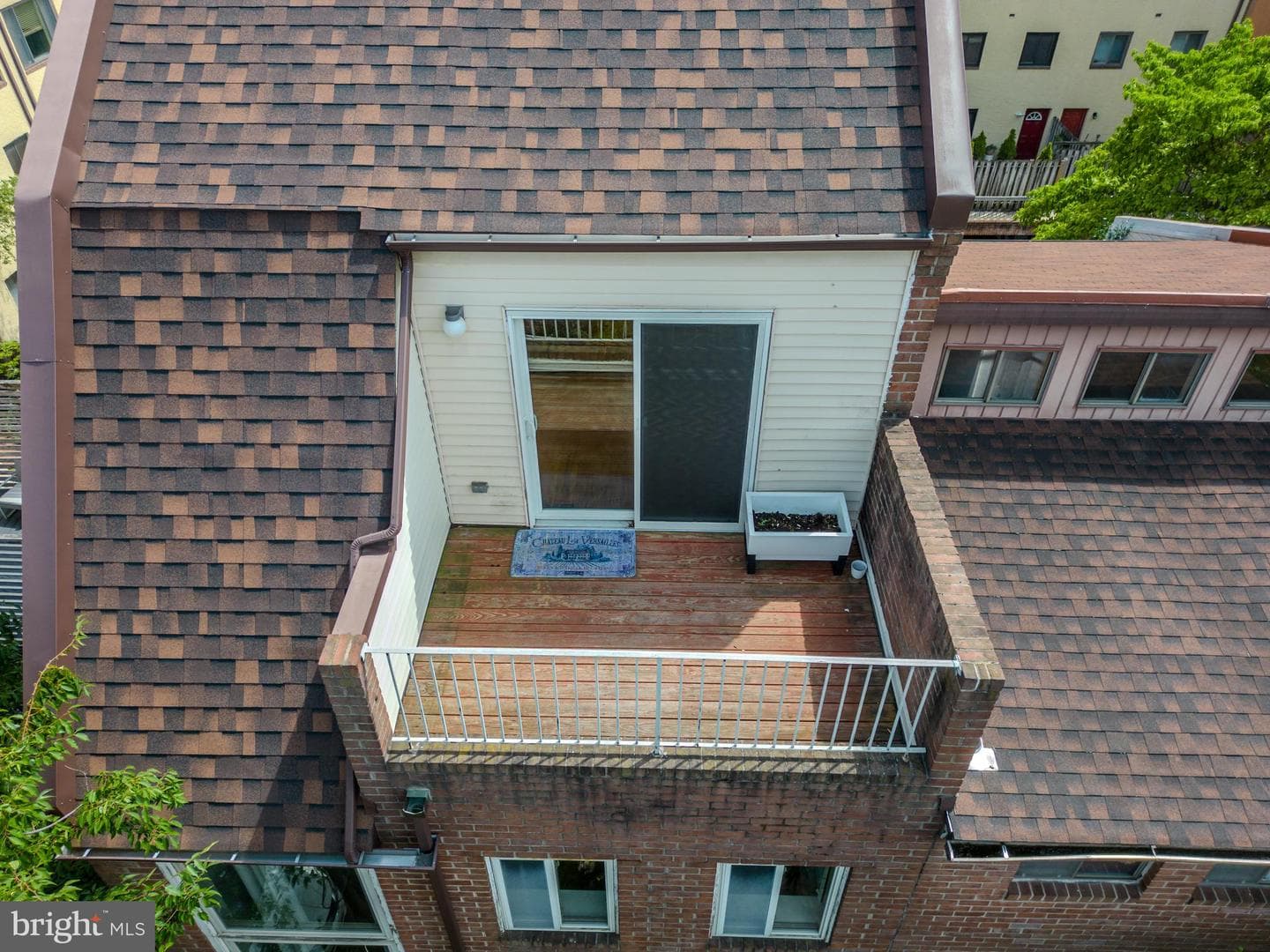 2108 Appletree Street photo 3