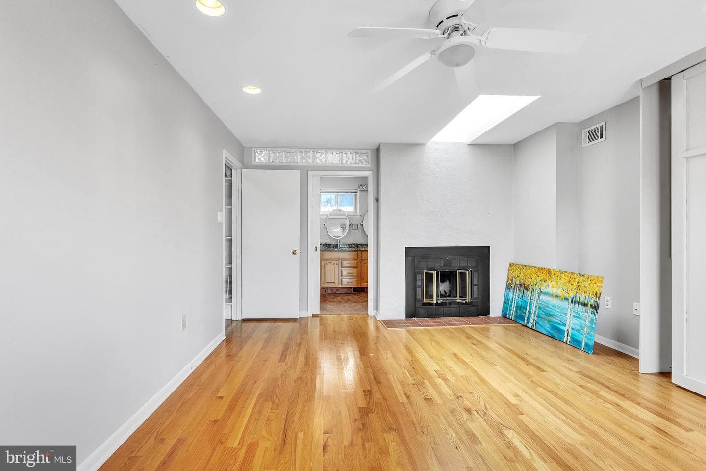 2108 Appletree Street photo 34
