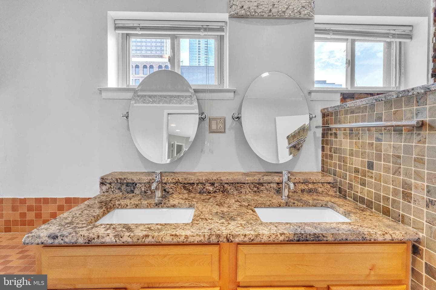 2108 Appletree Street photo 37