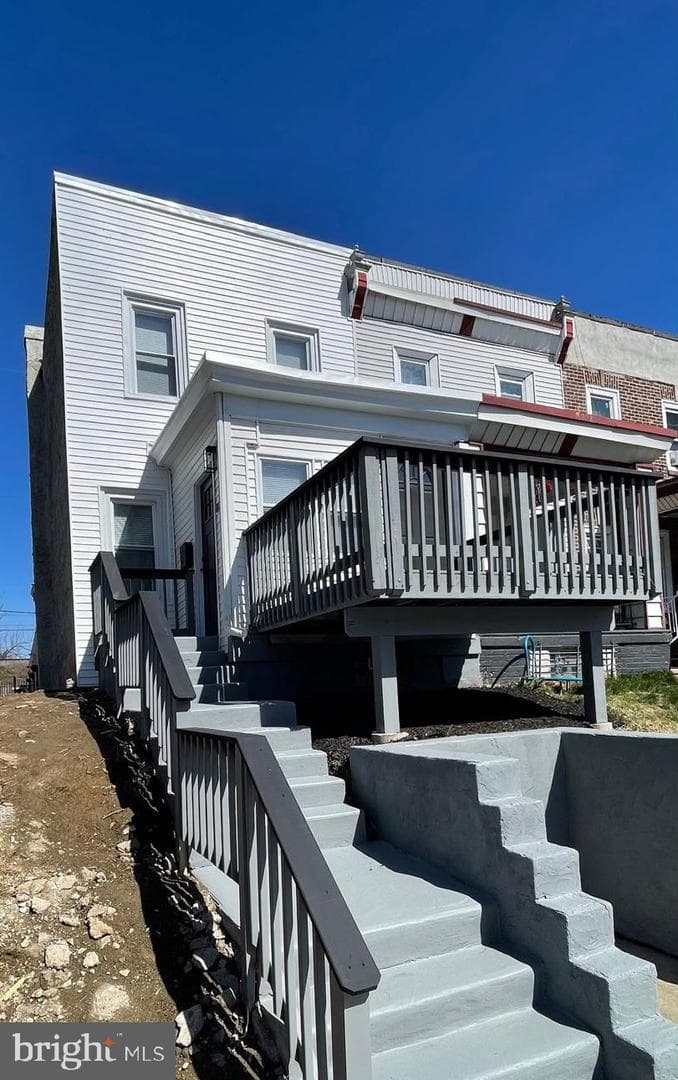 827 W Fisher Avenue