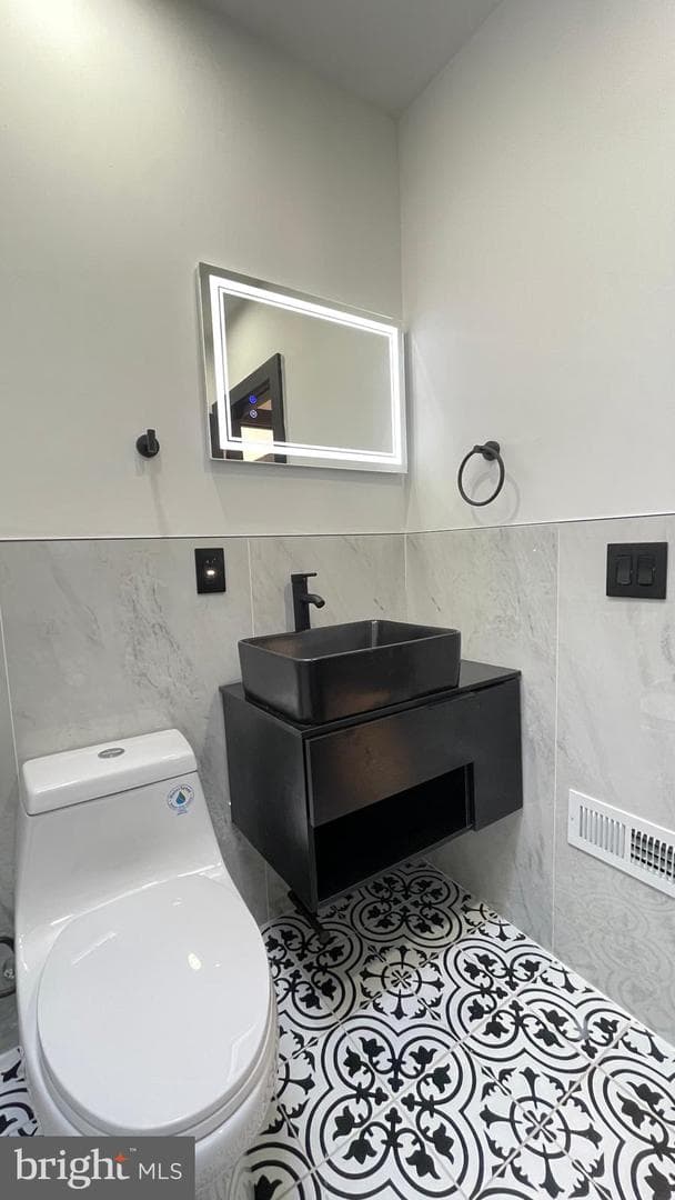 827 W Fisher Avenue photo 30