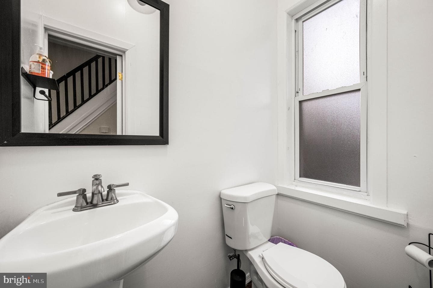 1627 W Thompson Street photo 10